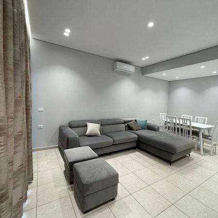 Emerald Inn Apartments Orikum Luaran gambar