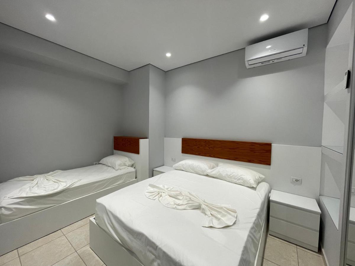 Emerald Inn Apartments Orikum Luaran gambar