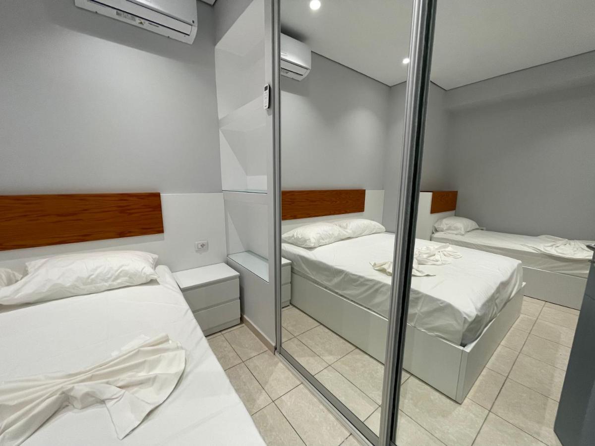 Emerald Inn Apartments Orikum Luaran gambar