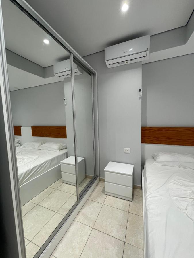 Emerald Inn Apartments Orikum Luaran gambar