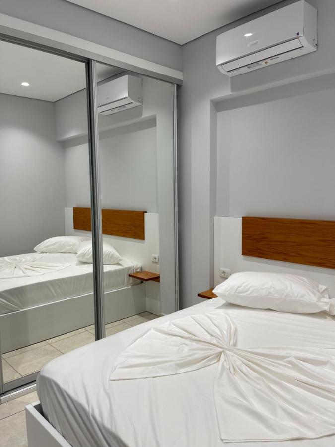 Emerald Inn Apartments Orikum Luaran gambar