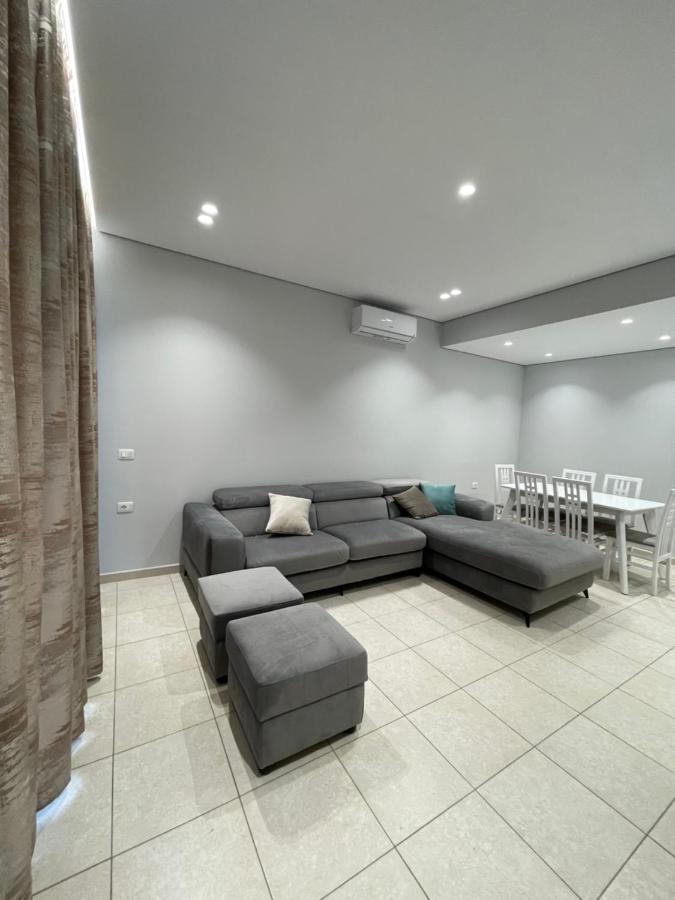 Emerald Inn Apartments Orikum Luaran gambar