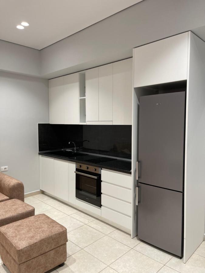 Emerald Inn Apartments Orikum Luaran gambar